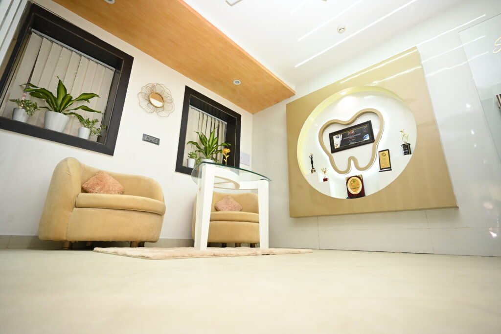 Comfortable waiting lounge at Smileography, Jabalpur