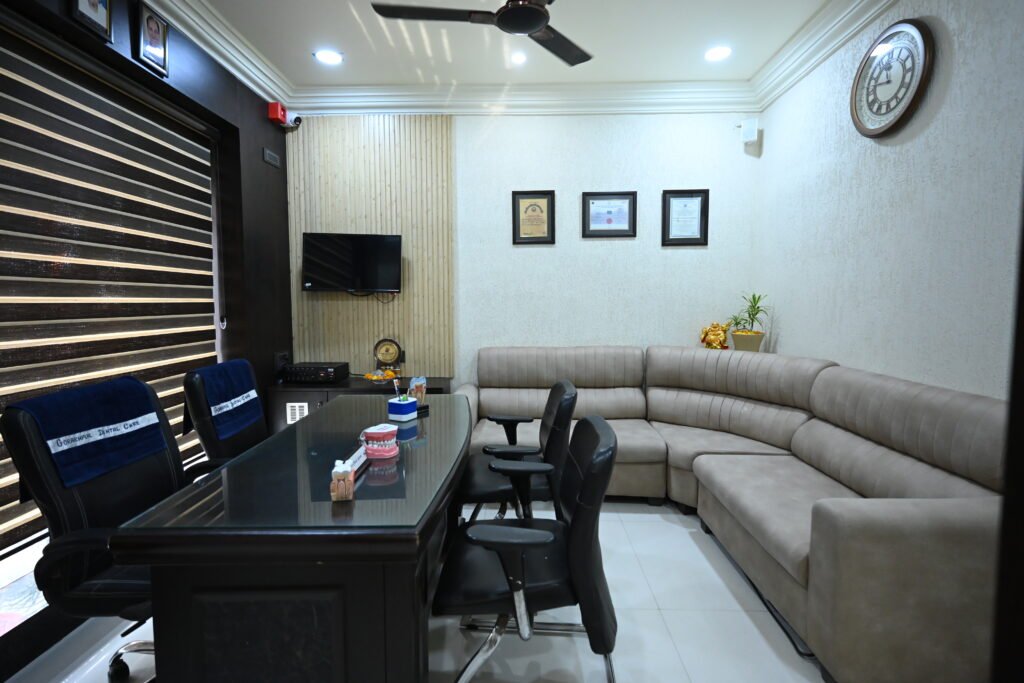 Patient consultation room at Smileography, Jabalpur