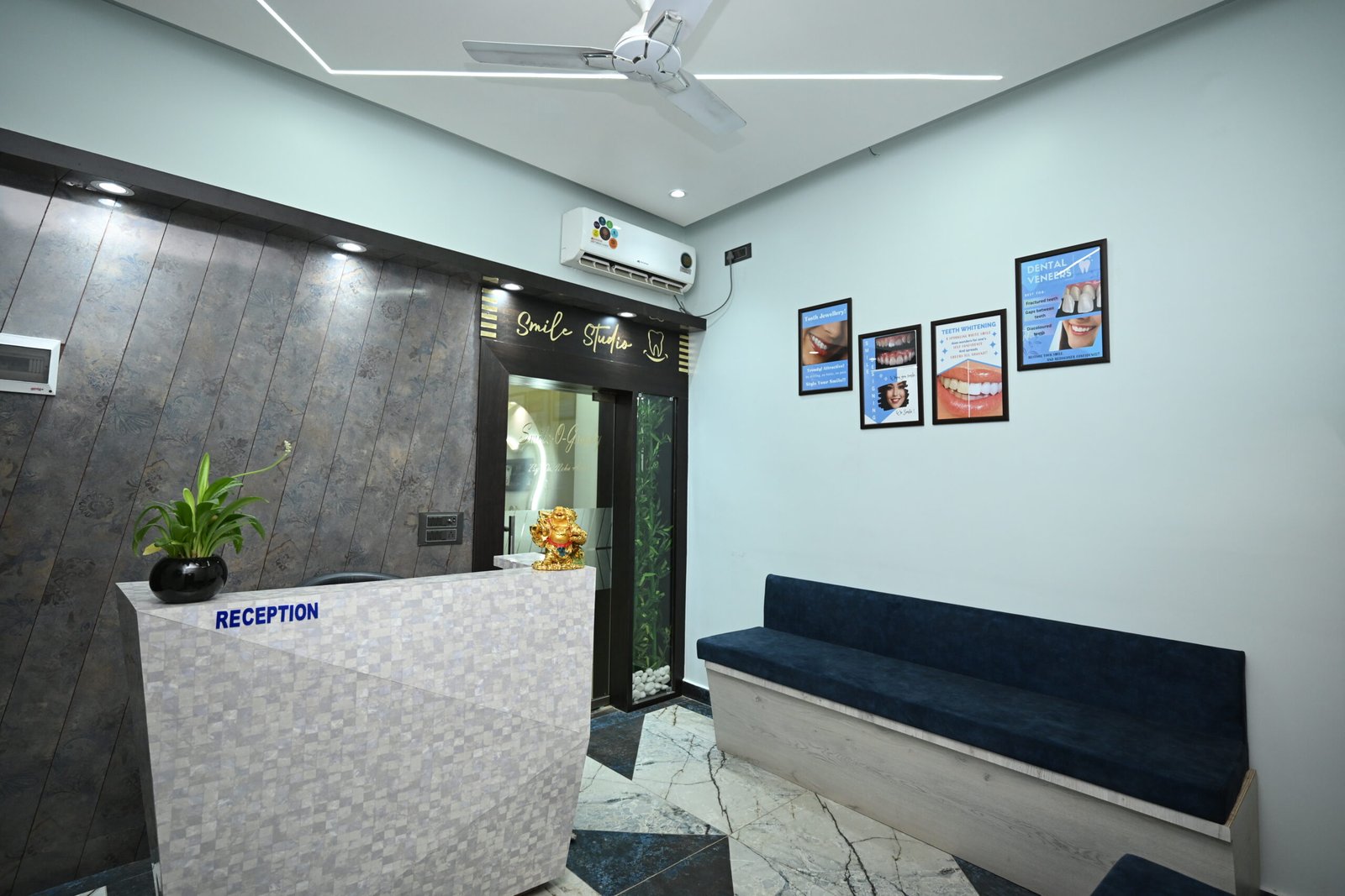 Reception at Smileography dental clinic, Jabalpur