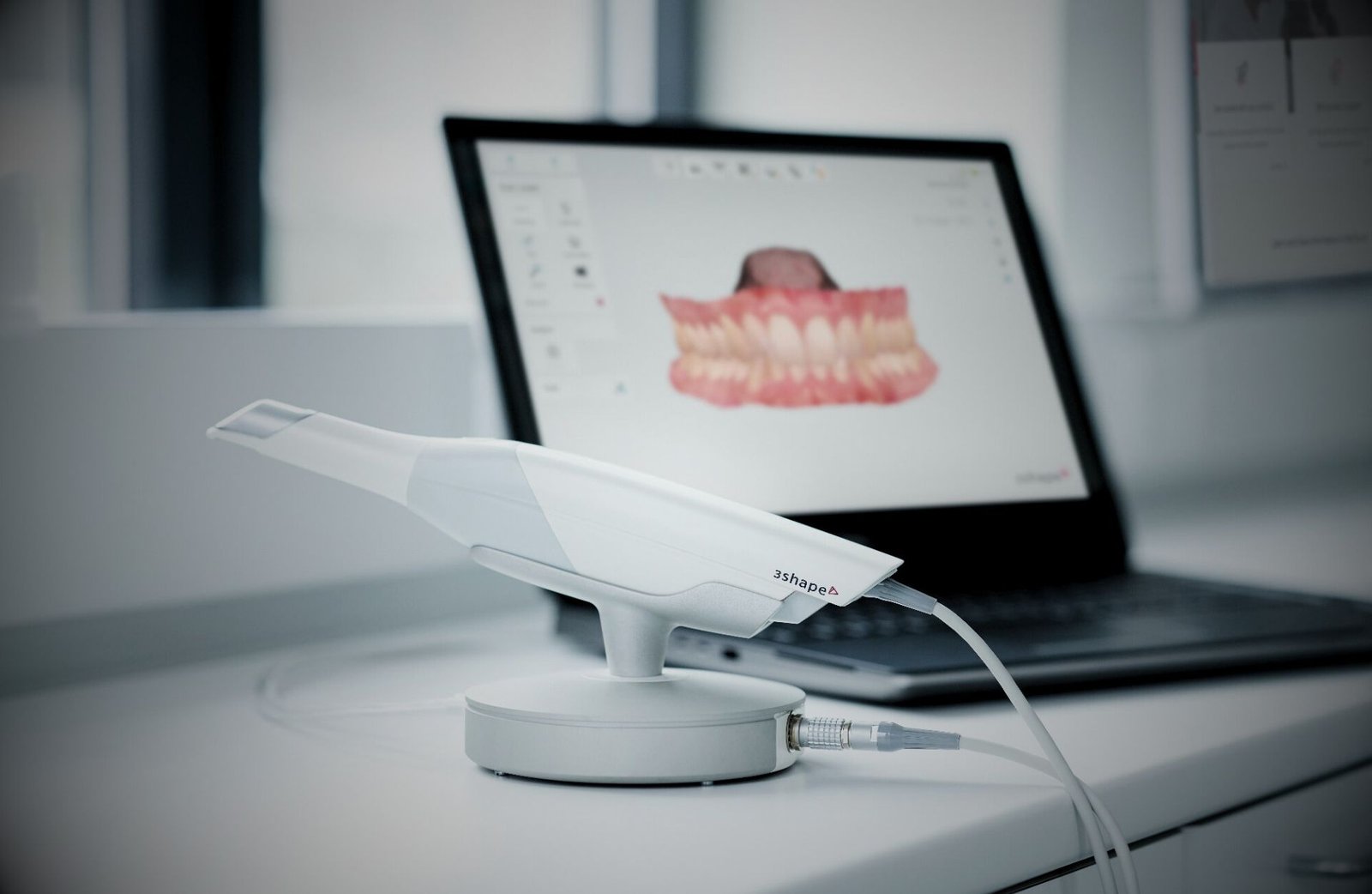 Digital intraoral scanner at Smileography, Jabalpur